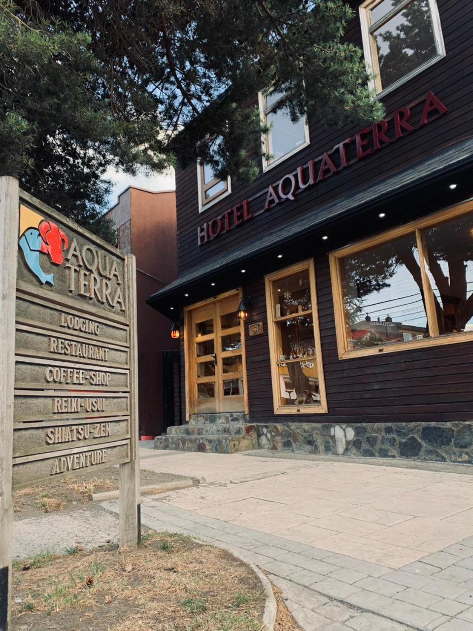 Hotel Aquaterra Puerto Natales Buitenkant foto